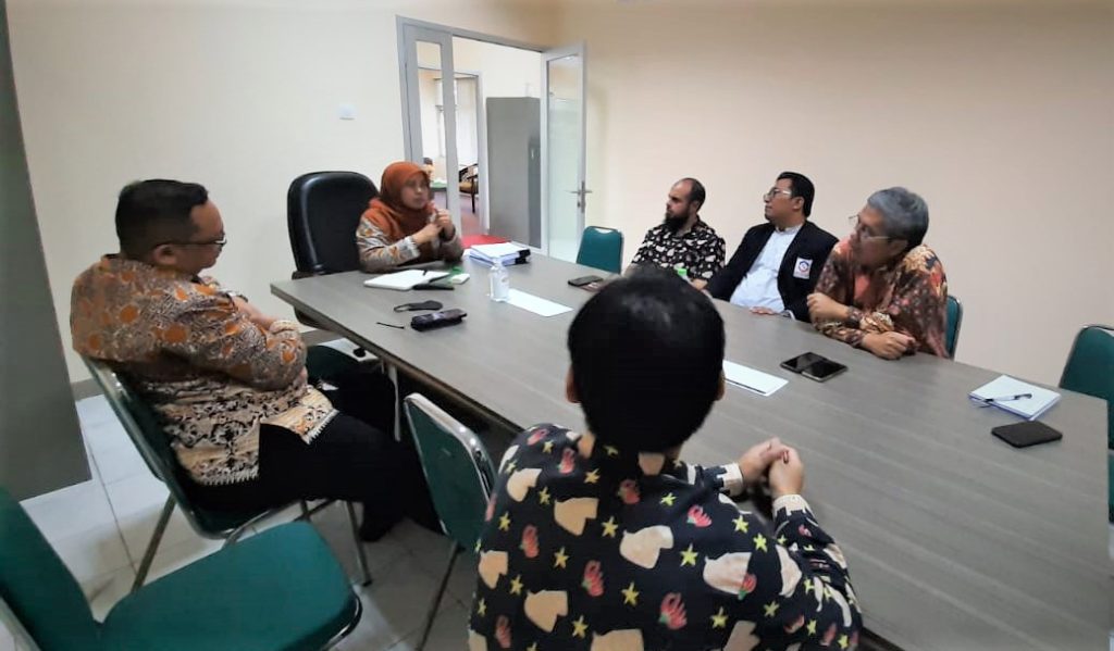 Bersama Dr. Izzah dan Dr. Iu LPM UIN SGD Bandung Jawa Barat